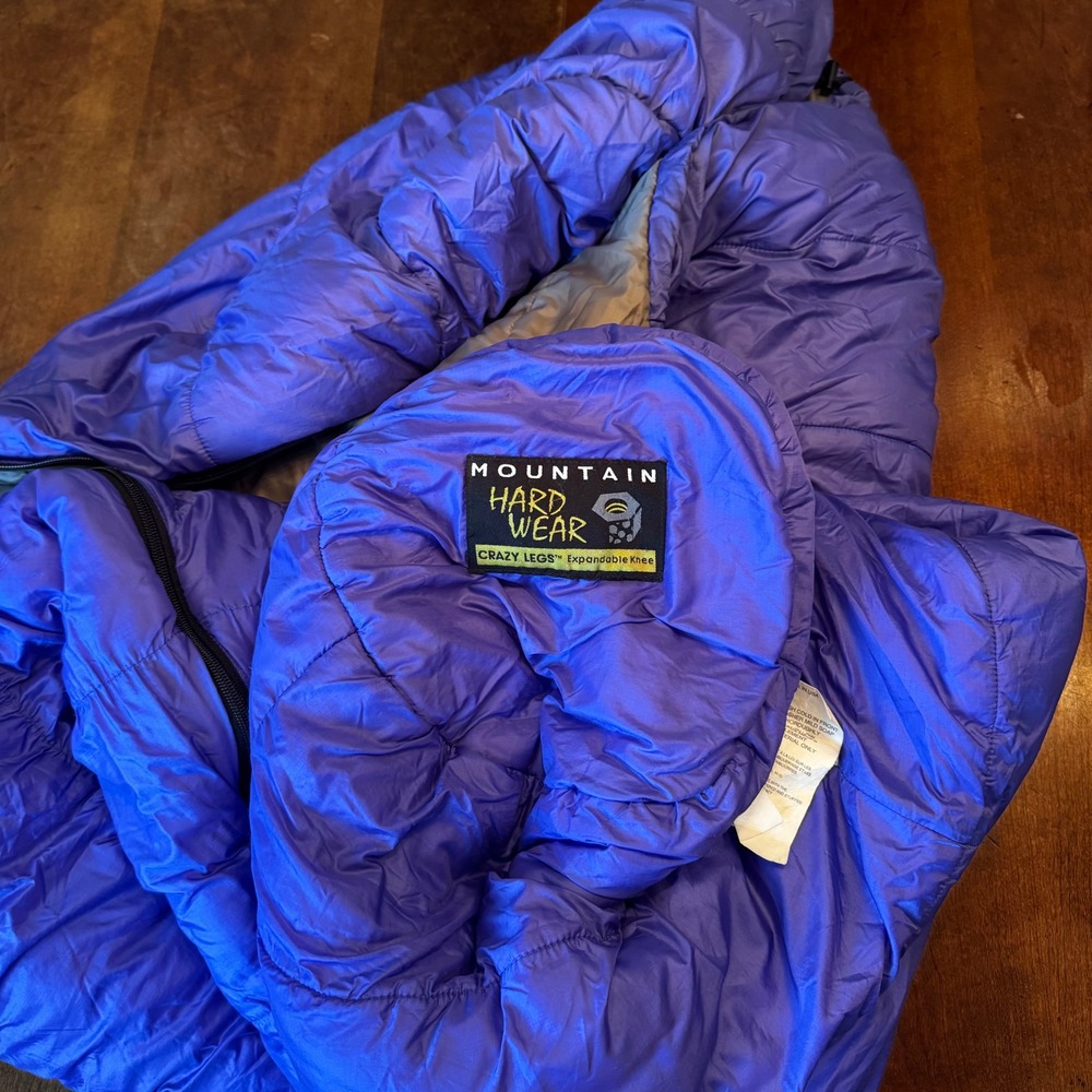 Mountain Hardwear Sleeping Bag Unisex Purple Crazy Legs Expandable Knee Mummy